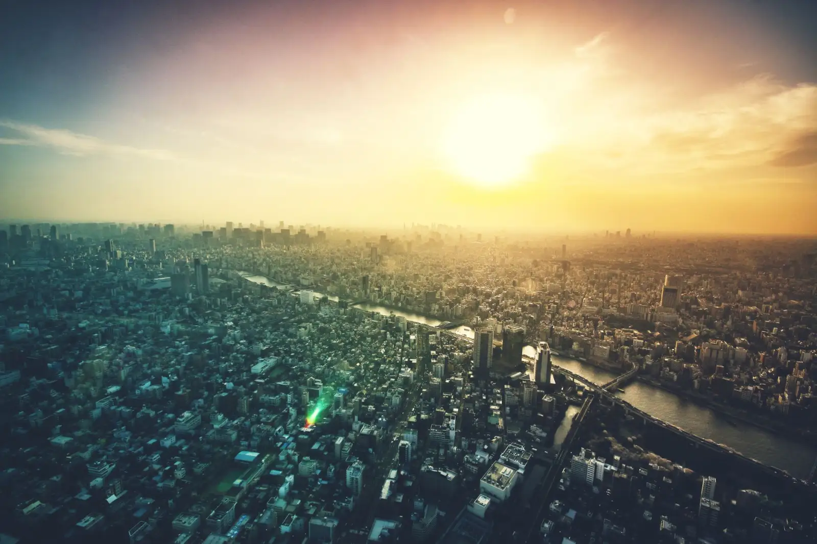 2025年智能设备行业技术趋势及消费电子配件升级方向分析